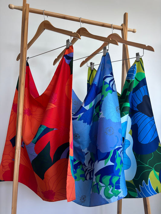 Double-Sided Silk Scarf – 66x66cm